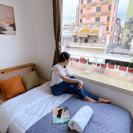 Lively And Cozy Canal House ,Entire House Bangkok Extérieur photo