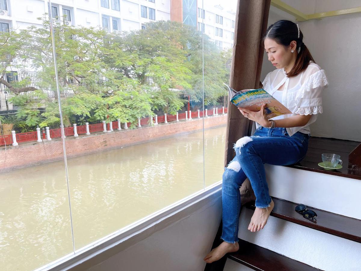 Lively And Cozy Canal House ,Entire House Bangkok Extérieur photo